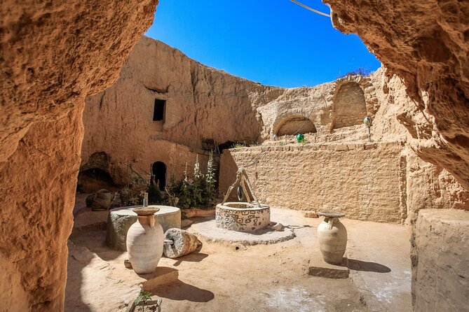 2-Day Tunisian Sahara Tour with Food & Stay from Sousse - Chott El Jerid turns the morning into something surreal