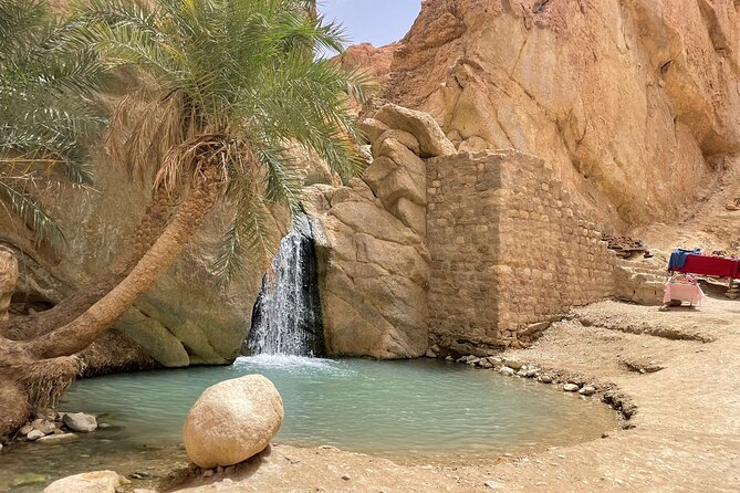 2 Days Tour of the Sahara from Hammamet - Tamezret offers a short hilltop pause