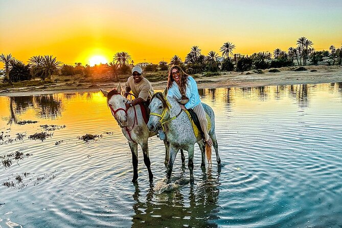 Horseback riding or camel at sunset in Djerba - Why a one-hour sunset ride works so well in Djerba