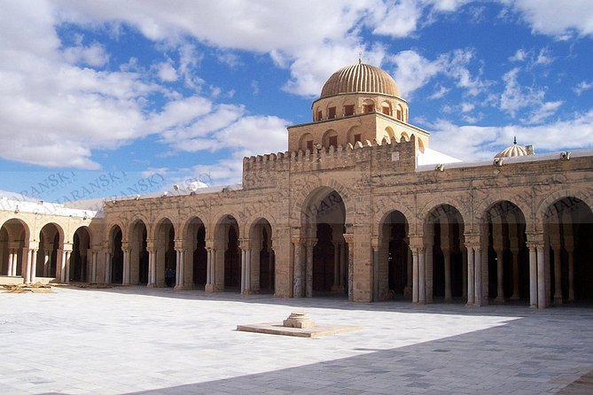 Kairouan and El Jem Private Day Tour - Lunch before El Jem