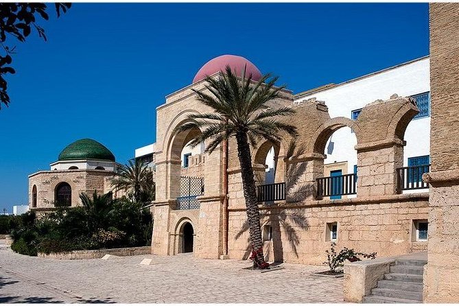 Private day tour Sidi Bousaid, Carthage and Hammamet departing from sousse - Nadhmi and the value of a private guide