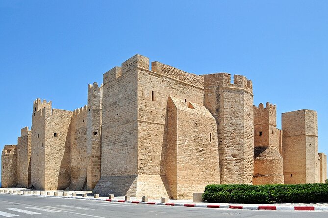 Private half-day excursion to the authentic Monastir - Entering the Ribat of Monastir
